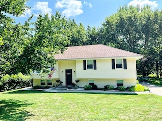 11501 N Tracy Ave, Kansas City, MO 64155
