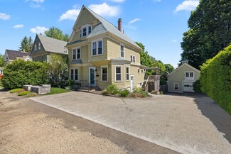 208 May St, Worcester, MA 01602