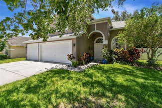 1120 Bluffs Cir, Dunedin, FL 34698