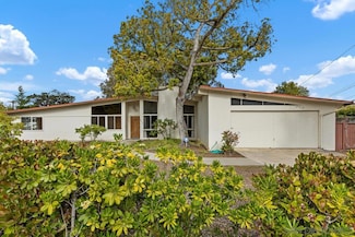 8415 Sugarman Dr, La Jolla, CA 92037