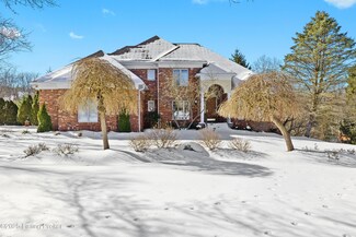 12030 Hunting Crest Dr, Prospect, KY 40059
