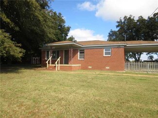 134 Bud Armour Rd, Gates, TN 38037