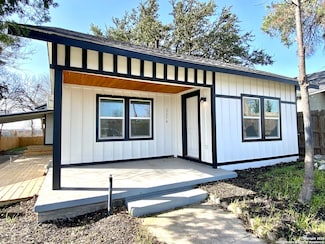2254 N Interstate 35, San Antonio, TX 78208