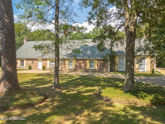 50 Poplar Cir, Gulfport, MS 39507