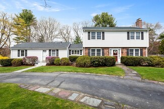 26 Meadowbrook Rd, Bedford, MA 01730