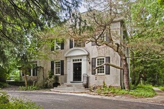 95 W County Line Rd, Barrington, IL 60010