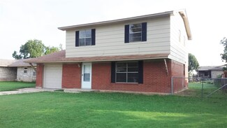 150 SW 69th St, Lawton, OK 73505