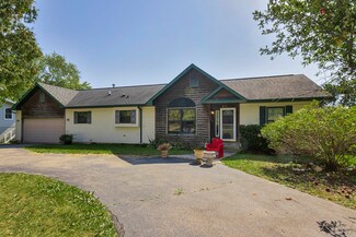 813 Porten Rd, McHenry, IL 60051