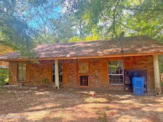 1723 Casteel Dr, Jackson, MS 39204