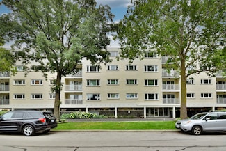 1535 Forest Ave Unit 502, River Forest, IL 60305