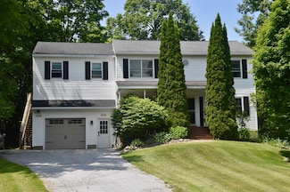 75 Allen Dr, Milton, VT 05468