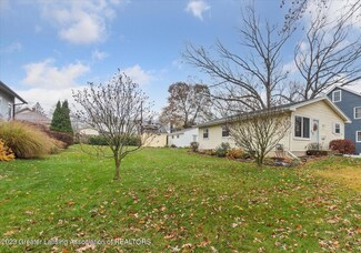 1214 E Hazel St, Lansing, MI 48912
