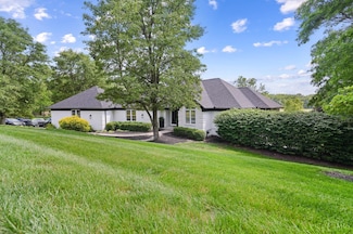 4261 Hamilton Rd, Lebanon, OH 45036