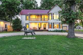 1715 N Garland Ave, Fayetteville, AR 72703