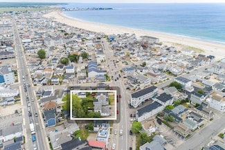 13 15th St, Hampton, NH 03842