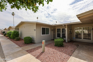 10827 W Santa fe Dr, Sun City, AZ 85351