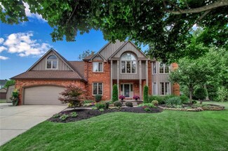 80 Plumwood Ct, East Amherst, NY 14051