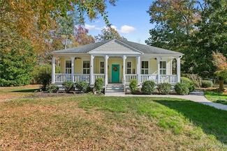 2429 Seven Sails Ln, Hayes, VA 23072