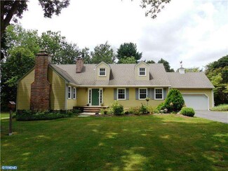 3 Wheatfield Rd, Cranbury, NJ 08512