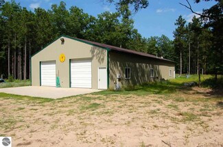 7455 Cedar Creek Rd, Kingsley, MI 49649