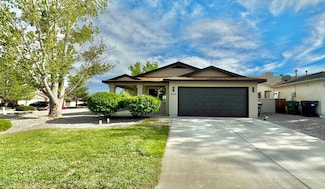 936 Perry Meadows Dr, Rio Rancho, NM 87144