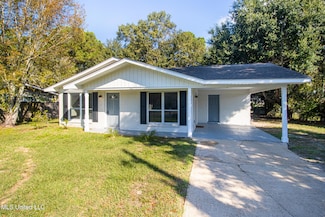 22 E Park St, Gulfport, MS 39507