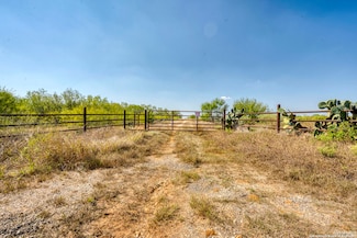 3530 County Road 331, Jourdanton, TX 78026