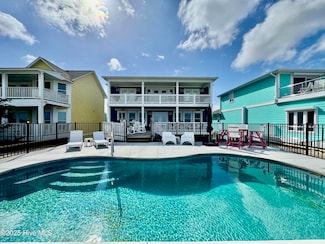 826 N Fort Fisher Blvd, Kure Beach, NC 28449