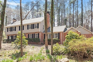 609 Brookview Dr, Chapel Hill, NC 27514
