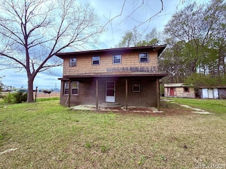 610 S Main St, Roxobel, NC 27872