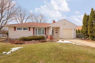 309 9th Ct, Saint Charles, IL 60174