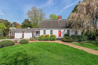 26 King Tom Dr, Charlestown, RI 02813