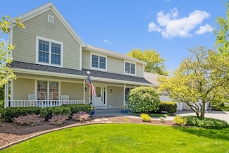 1527 Steeplechase Ct, Libertyville, IL 60048