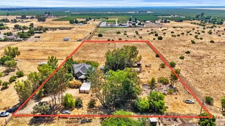 15677 Betters Rd, Madera, CA 93636