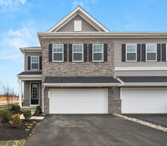 23 Gladstone Ct, Whippany, NJ 07981