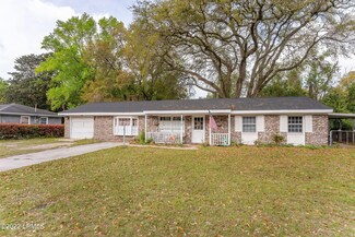 1610 Battery Creek Rd, Beaufort, SC 29902
