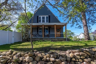 82 Edgartown Vineyard Haven Rd, Tisbury, MA 02568