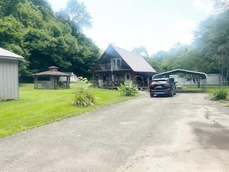 327 Big Hackneys Creek, Mouthcard, KY 41548