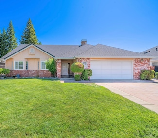 265 River Park Dr, Redding, CA 96003