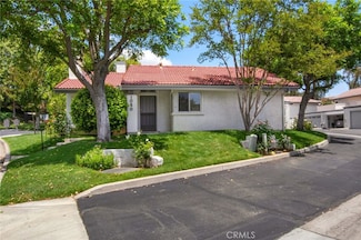 1050 Windmill Ln, Oak Park, CA 91377