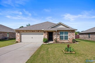 1127 Colonial Dr SW, Good Hope, AL 35055