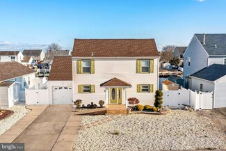 67 Storm Jib Ct, Bayville, NJ 08721
