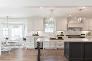 2802 Bernadette Ln, Houston, TX 77043