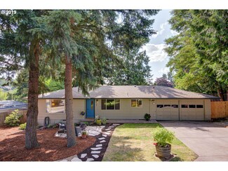 6727 SW 49th Ave, Portland, OR 97219