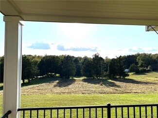 8627 Old Pond Rd Unit M, Quinton, VA 23141