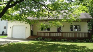 10 E Church St, Marshallville, OH 44645