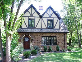 1311 Stratford Rd, Deerfield, IL 60015