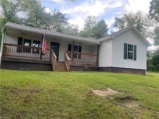 294 Pipers Gap Rd, Mount Airy, NC 27030