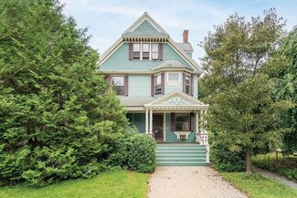 55 Chester St, Newton Highlands, MA 02461