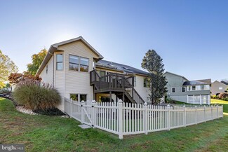 6 Chester Ct, Milton, PA 17847